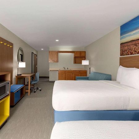 Days Inn By Wyndham Hillsboro Zewnętrze zdjęcie