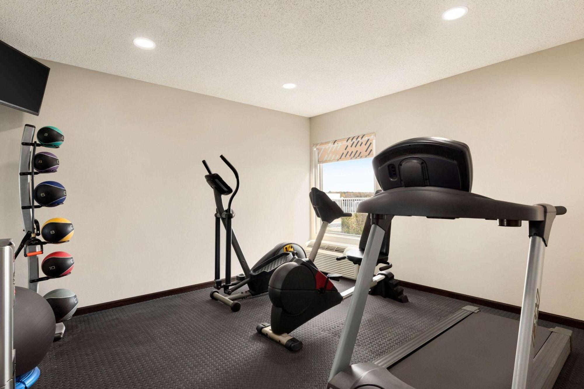 Days Inn By Wyndham Hillsboro Zewnętrze zdjęcie