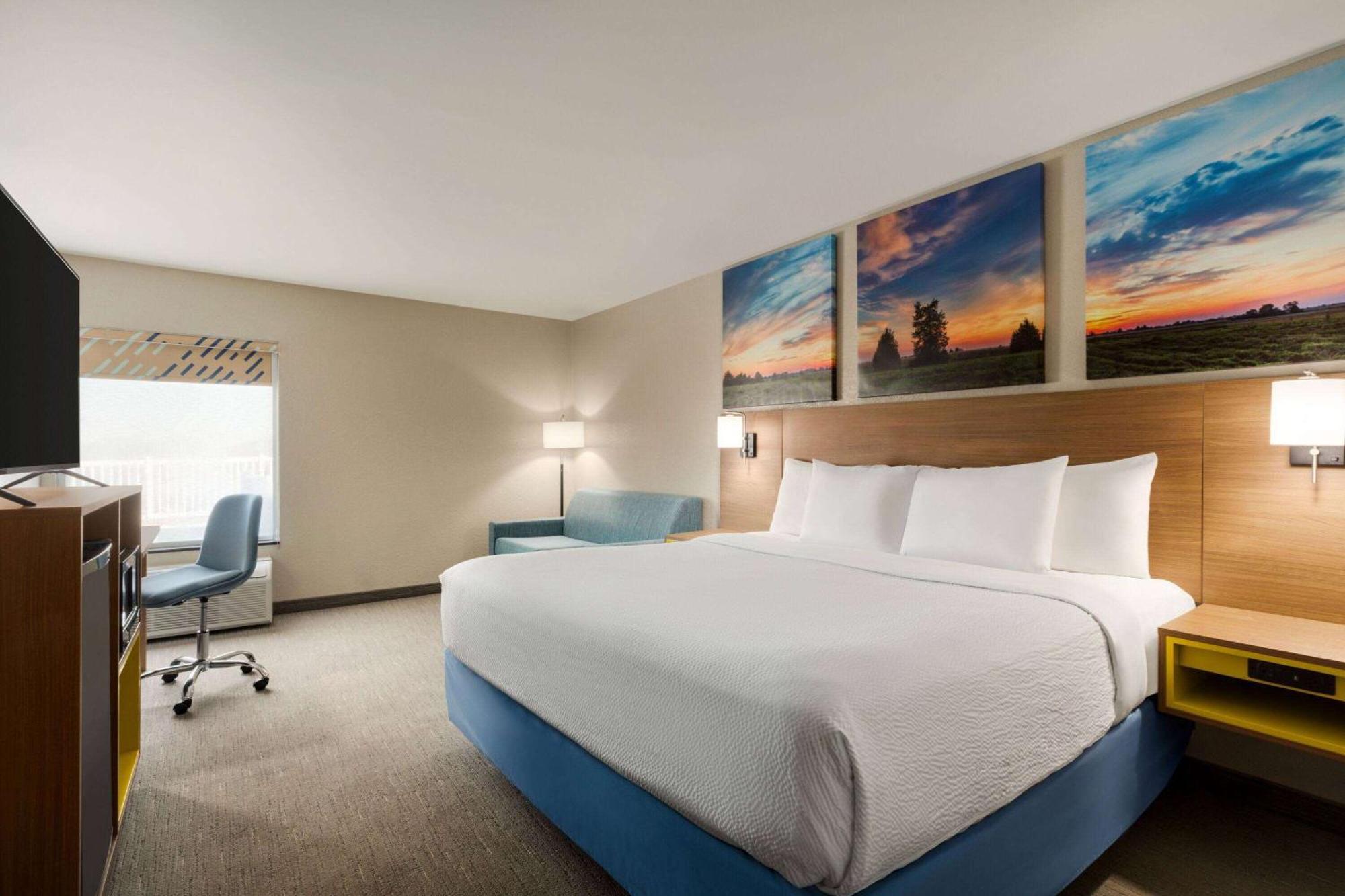 Days Inn By Wyndham Hillsboro Zewnętrze zdjęcie